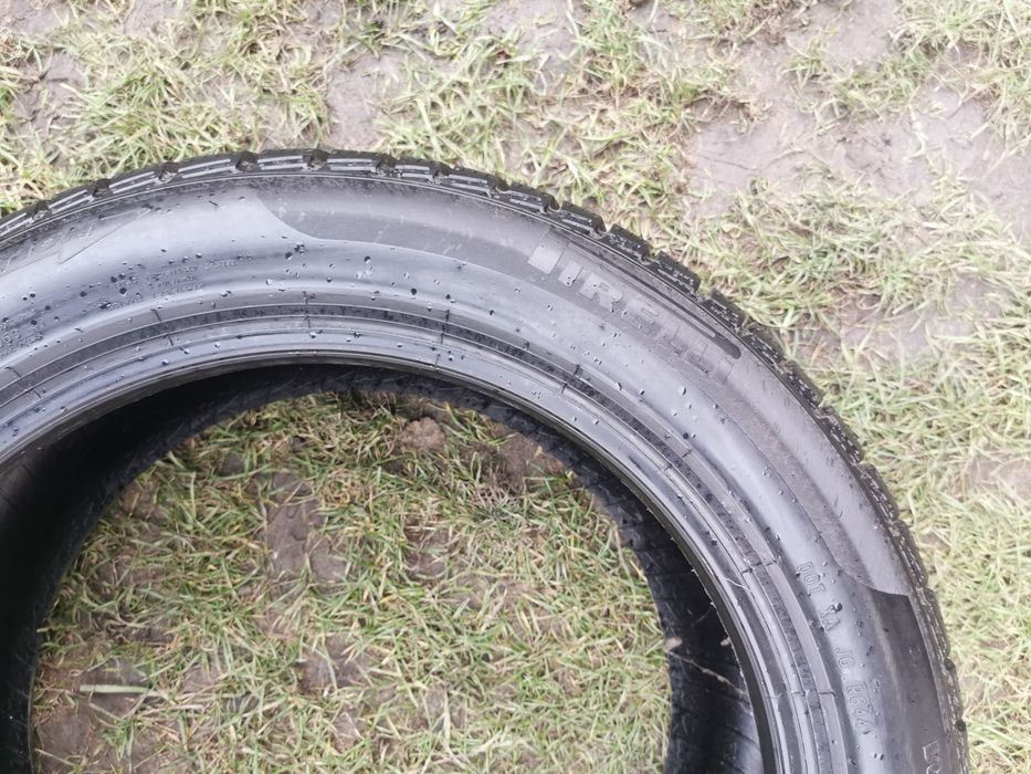 Opona Pirelli Sottozero3 Winter 215/55R17