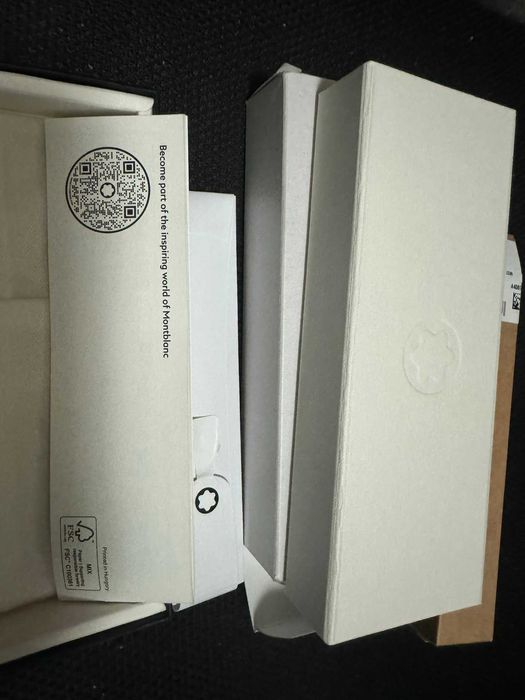 Pióro wieczne Montblanc pokryte złotem czarny