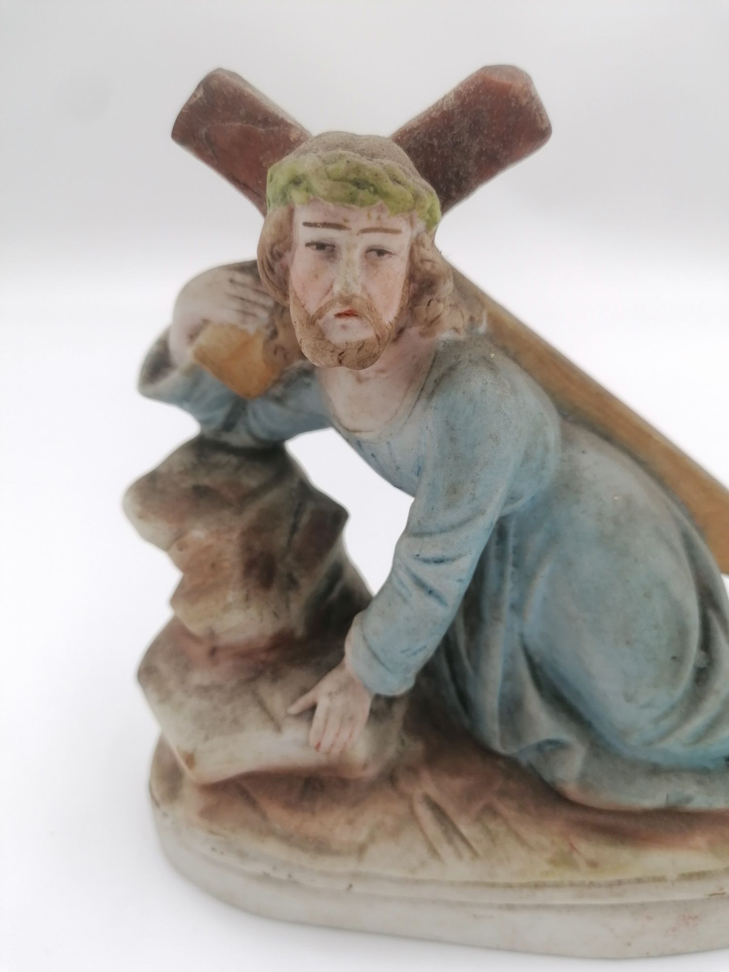 Ładna, porcelanowa biskwitowa figurka z motywem drogi krzyżowej Jezus