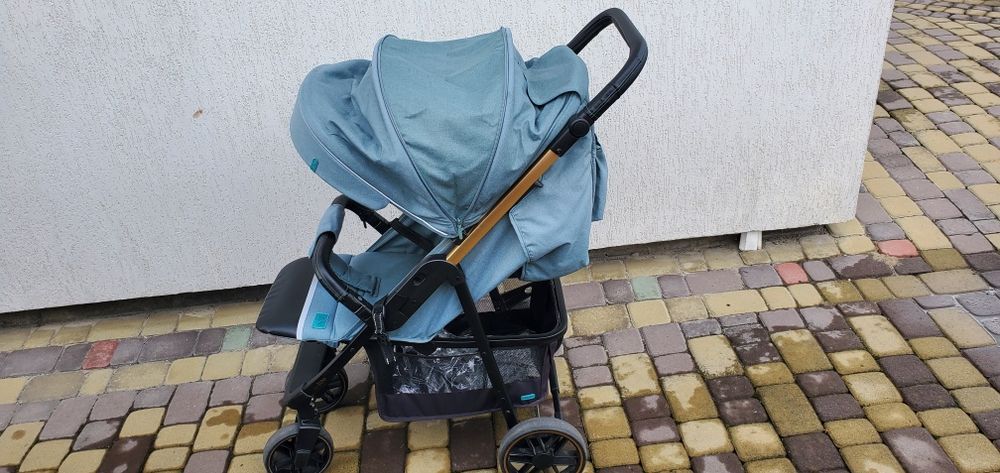 Прогулянкова коляска  Carello Echo