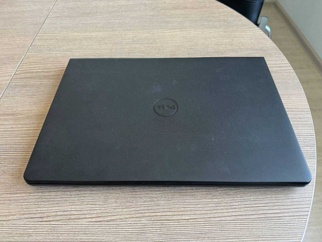 Ноутбук Dell Inspiron 15 3576