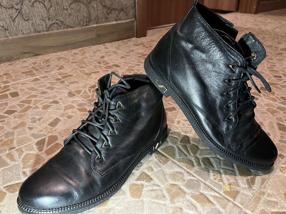 Шкіряні жіночі черевички 39 р весна/осінь