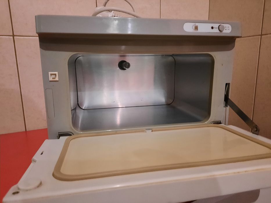 Подогреватель полотенец стерилизатор