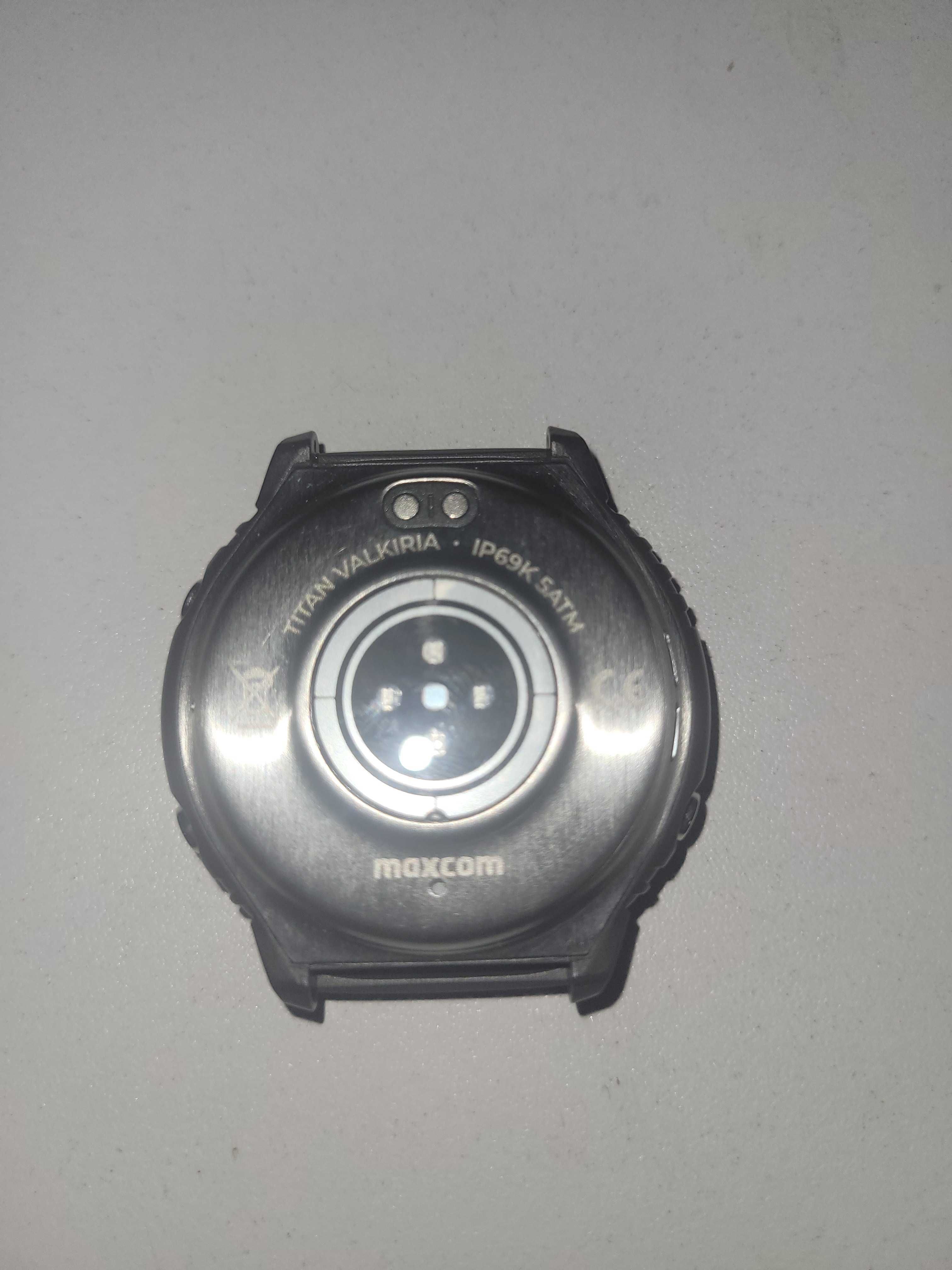 Smartwatch MAXCOM FW100 Titan Valkiria gwar. jak nowy zegarek