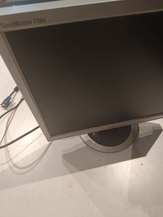 Monitor Samsung 14/15 cali