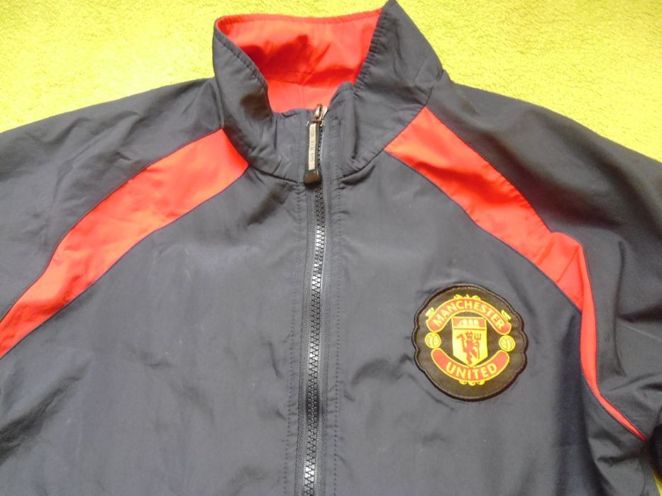 Bluza Manchester United na zamek ściągacz jak nowa roz.17 chłopak