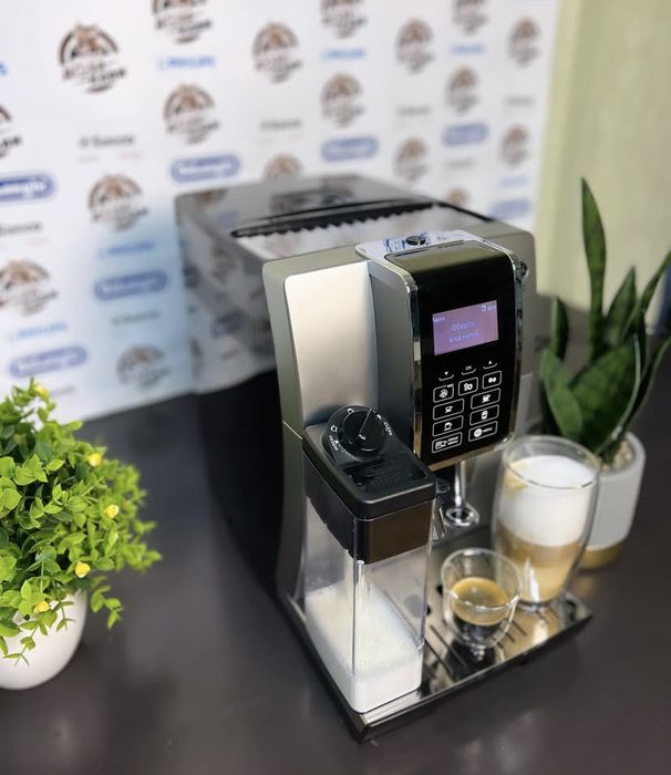 Кофемашина Кофеварка кавоварка Кавомашина Delonghi dinamica