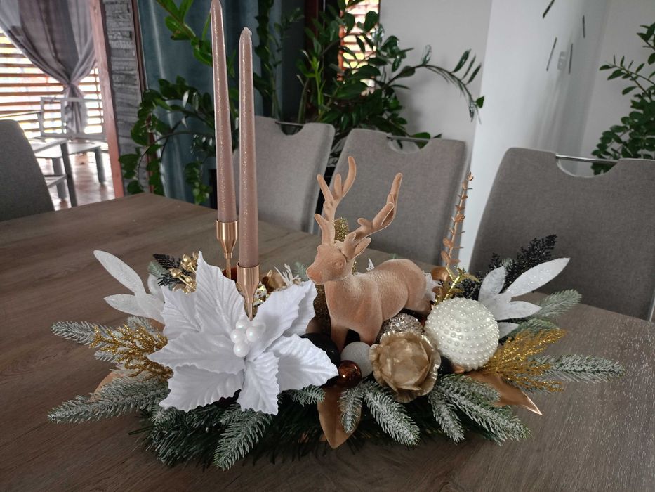 Stroiczki świąteczne z welurowym reniferem.