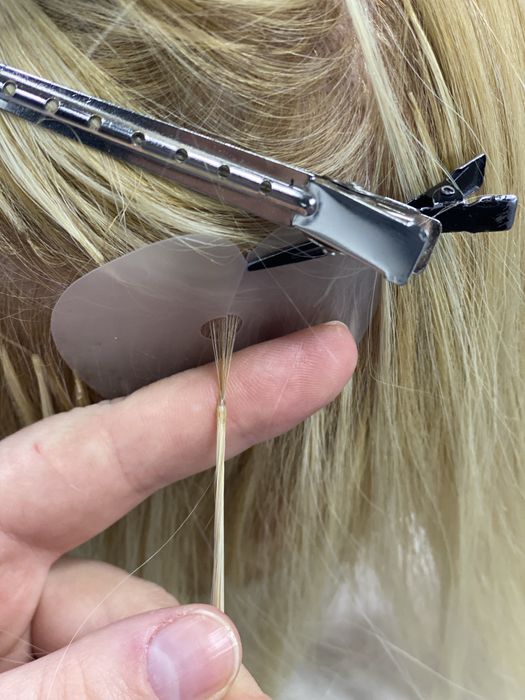 Нарощення волосся