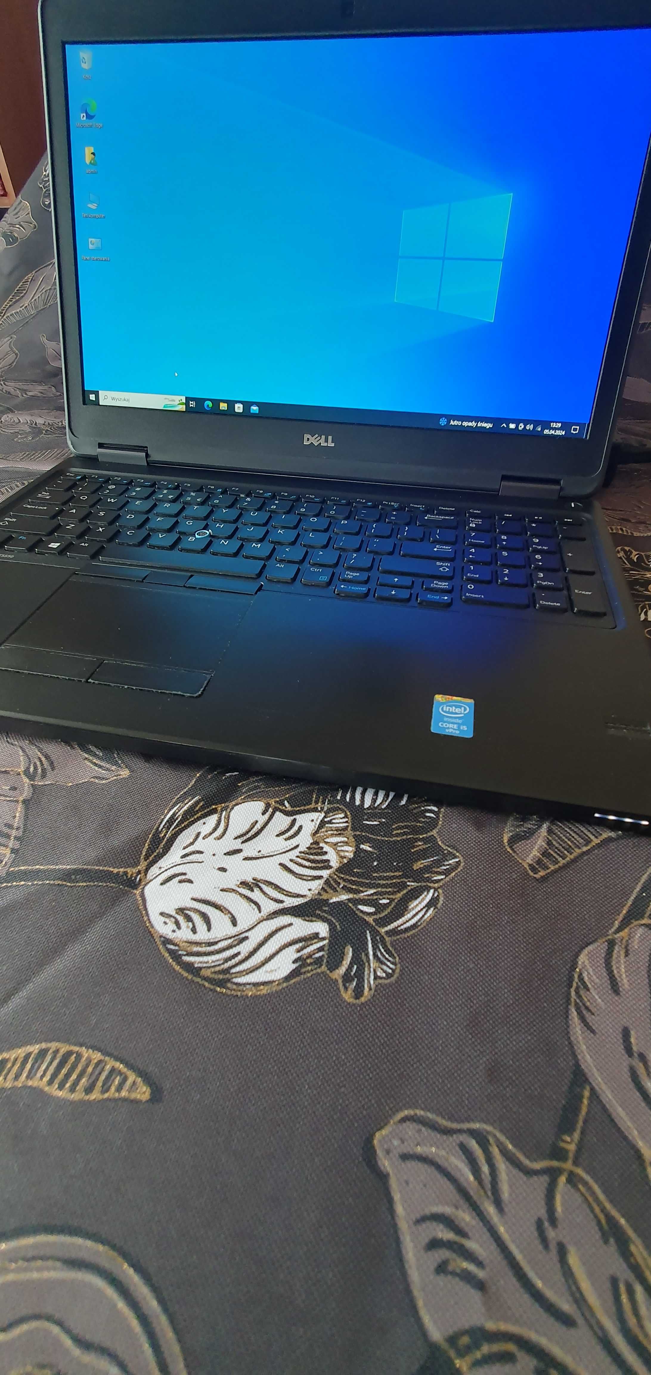 Laptop E5550 DELL stan bardzo dobry procesor i5 dysk ssd Windows 10