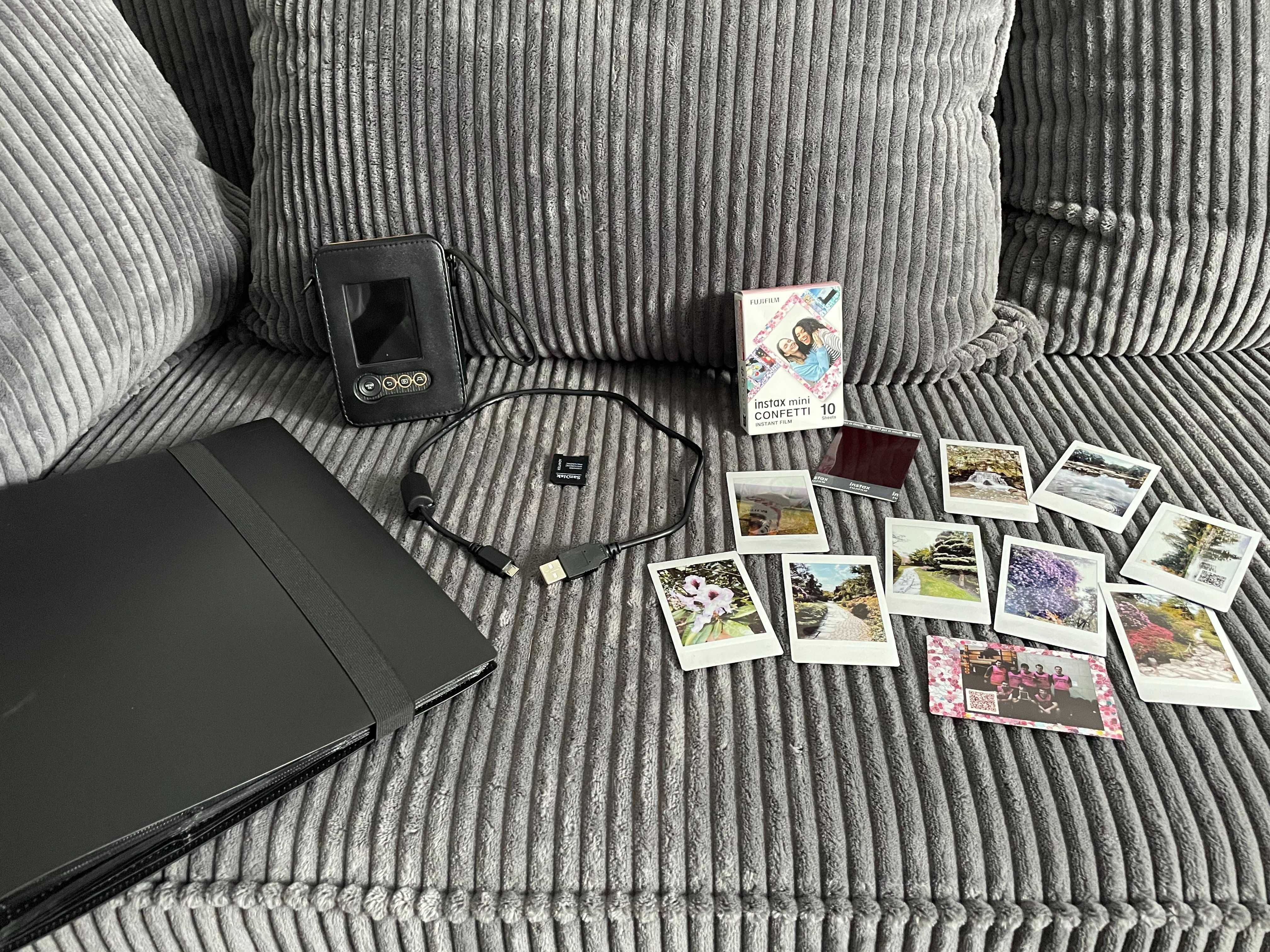 Instax LiPlay – stan bardzo dobry + bogaty zestaw dodatków!