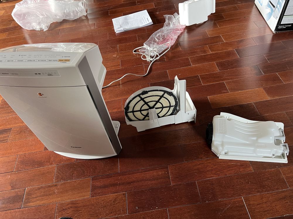 Oczyszczacz powietrza z nawilżaczem Panasonic F-VXR50G