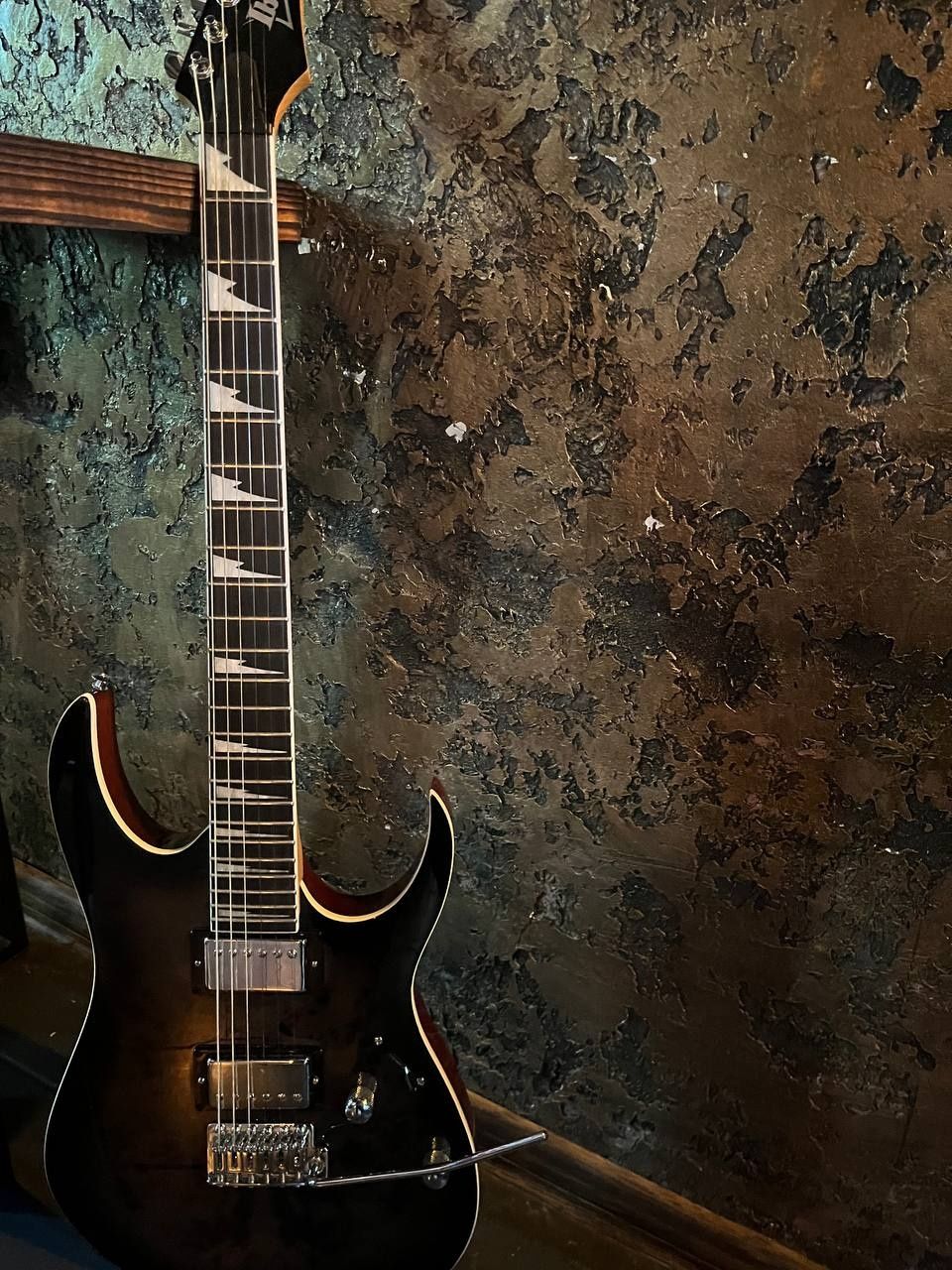 Електрогітара Ibanez GRG220PA1