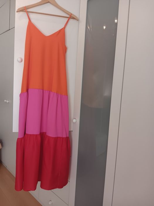 Vestido tricolor novo