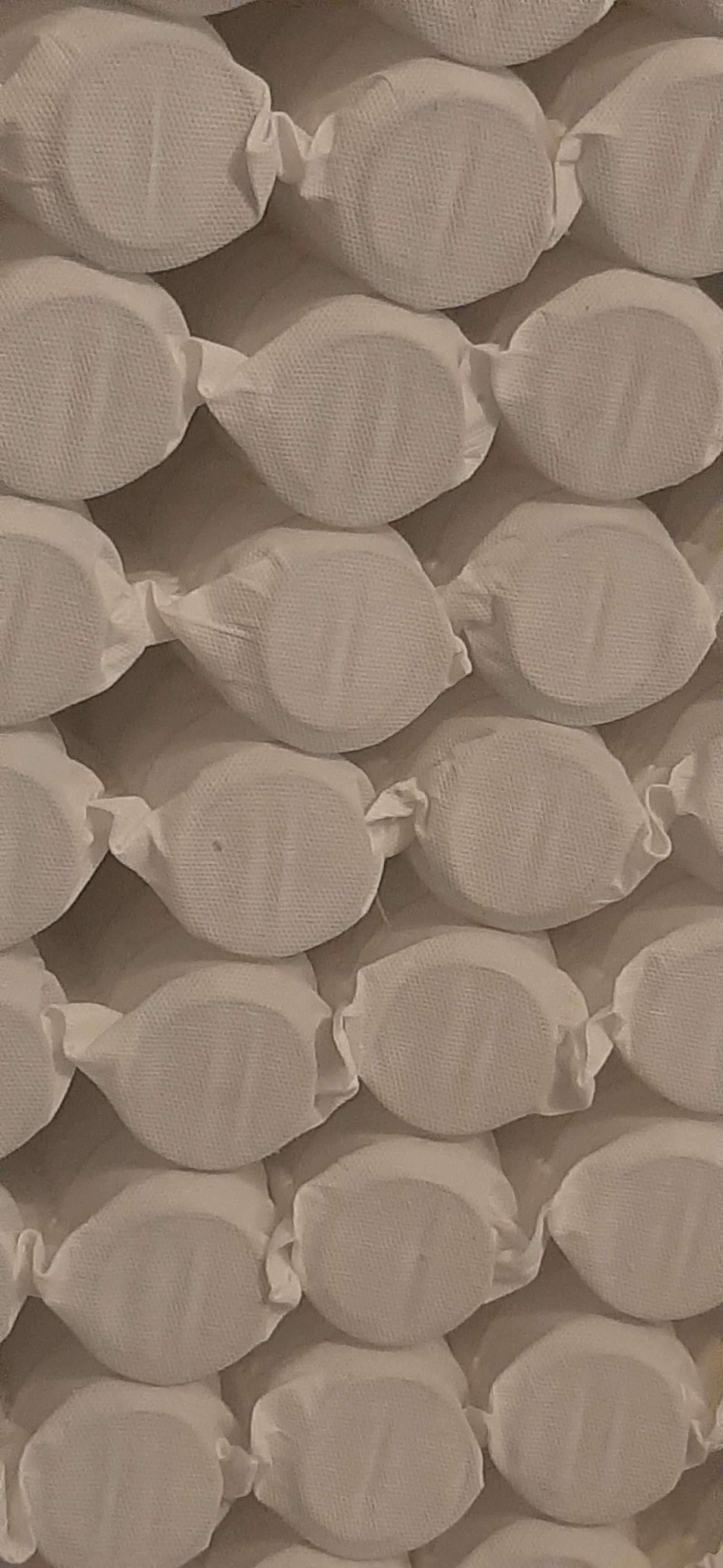 Sprężyny tapicerskie w otulinie z materiału śr 6 cmx15cm wysokość