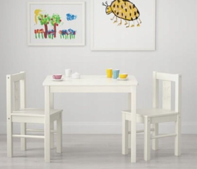 Zestaw stół i 2 krzesła dla dzieci IKEA Kritter