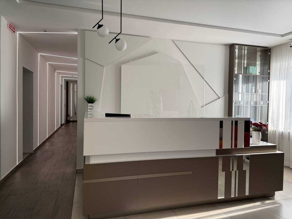 Запускайте Ваш успішний бізнес в ЦЕНТРі міста! Супер локація, ремонт!