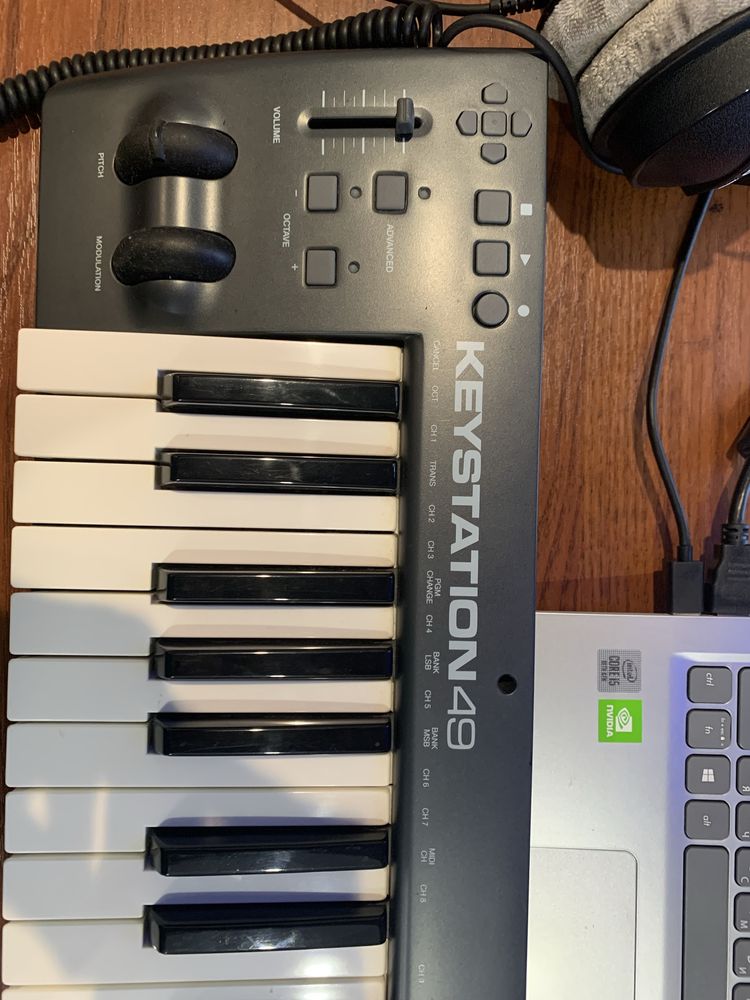 Міді клавіатура M audio 49 mk2