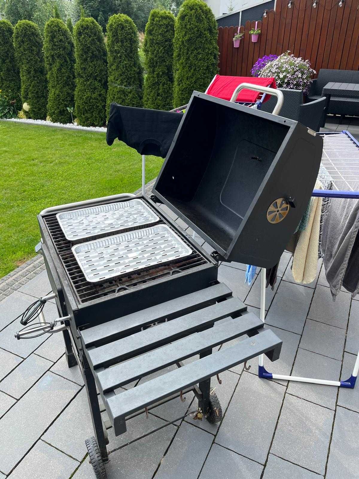 Grill ogrodowy węglowy duży