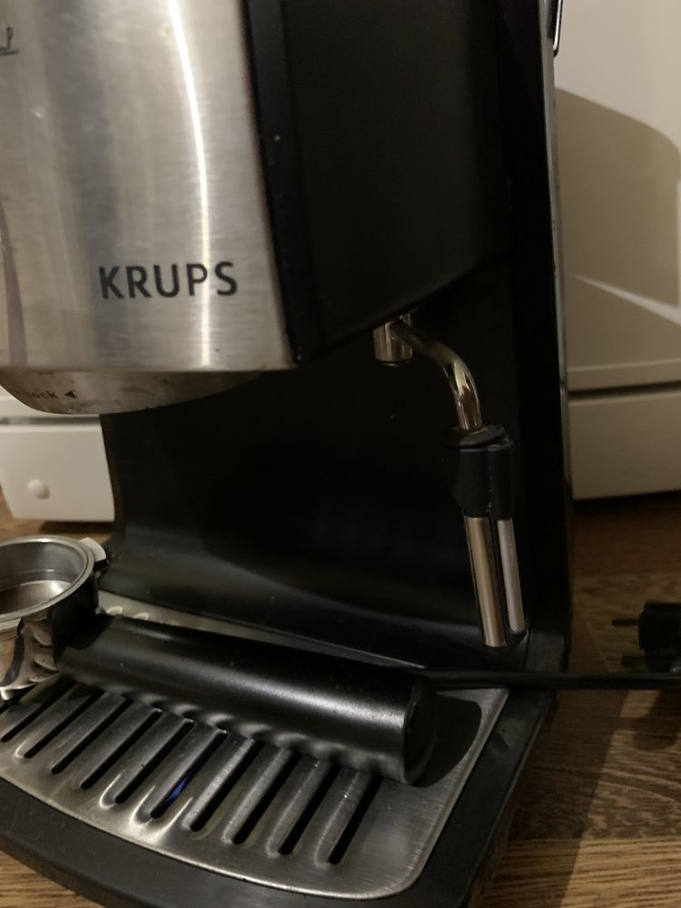 Продам кофемашину Krups XP 4020
