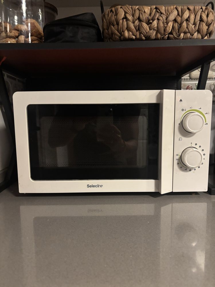 Microondas de 23L