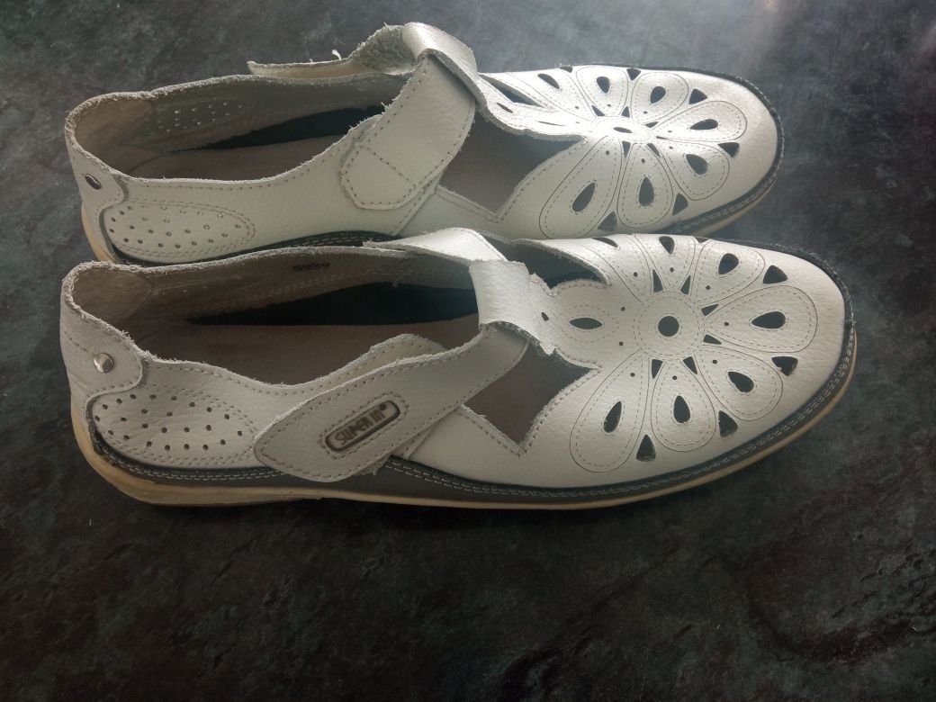 Buty skórzane 39 bardzo wygodne