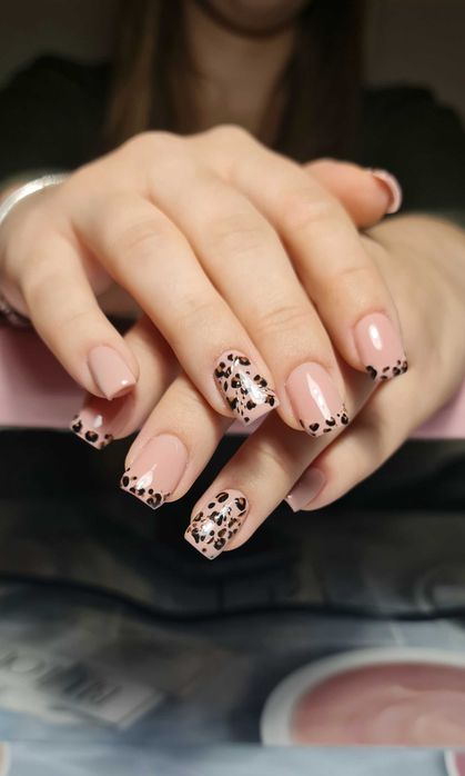 Manicure hybrydowy, stylizacja paznokci