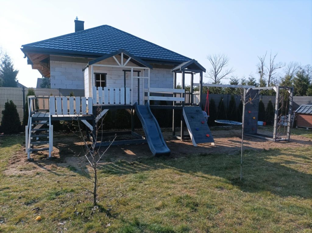 Domki, place zabaw, huśtawki