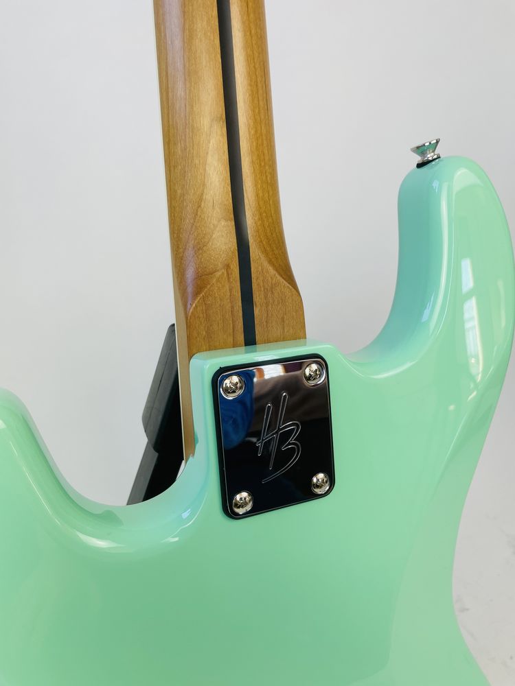 Harley Benton MV-4P gitara basowa typu Precision Bass (nie squier