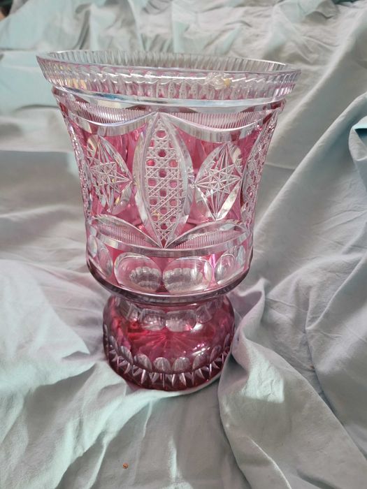 vaso de cristal vermelho