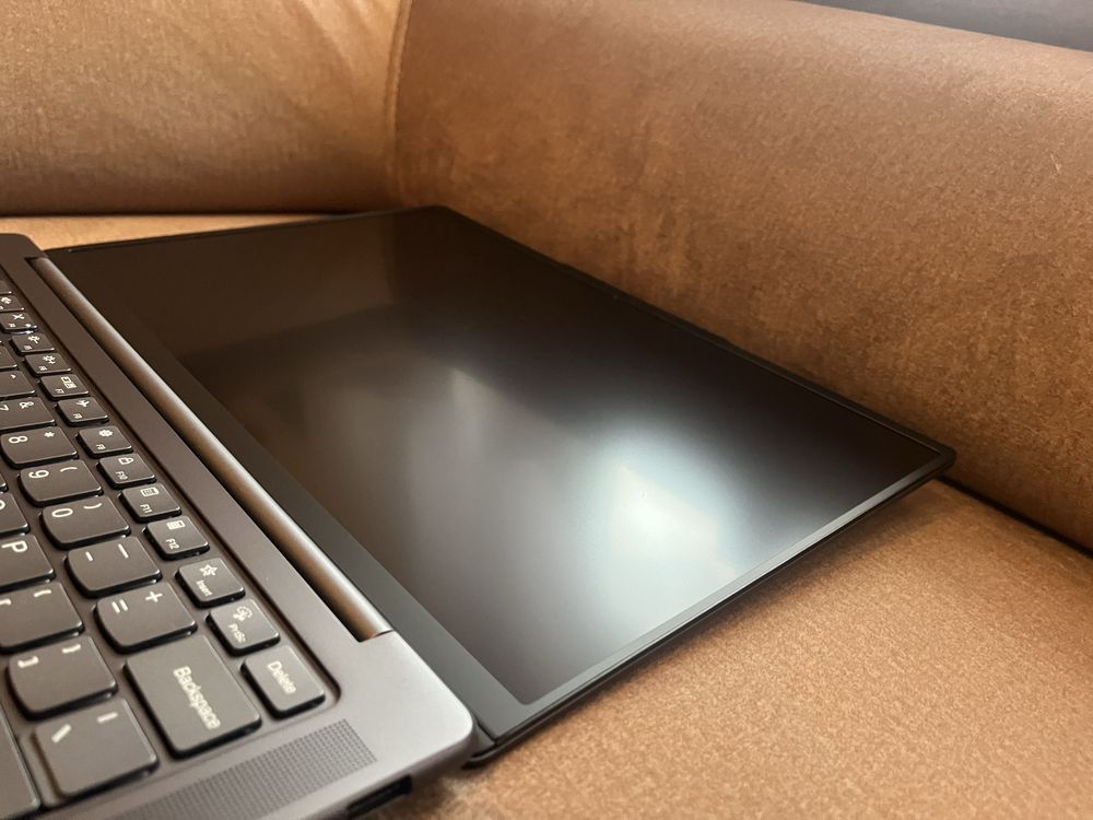 Lenovo YOGA 7 PRO