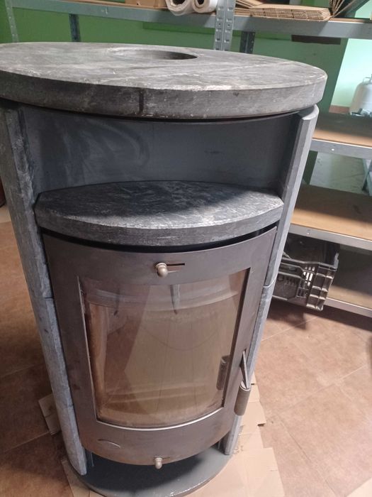 Kominek wolnostojący