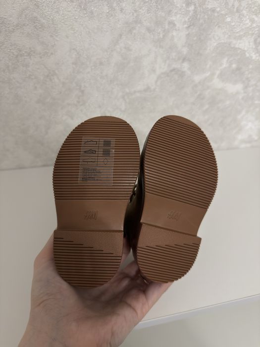 Ботіночки демисезоні 18-19 розмір Н&М