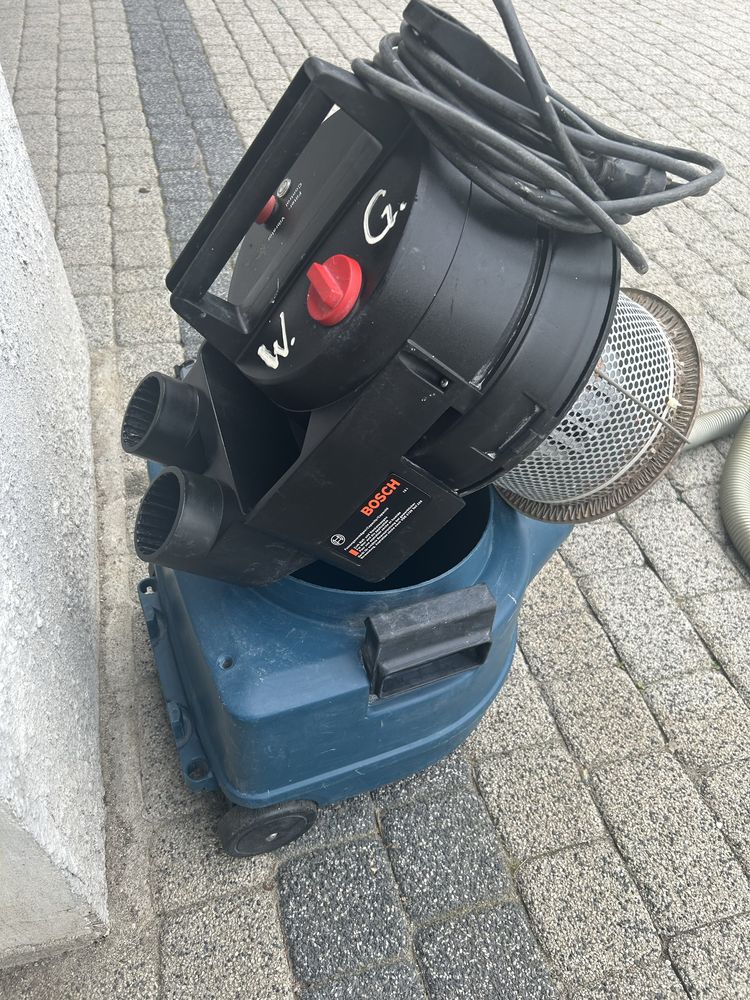 Odkurzacz z otrzasaczem Bosch Gas 1000 RF
