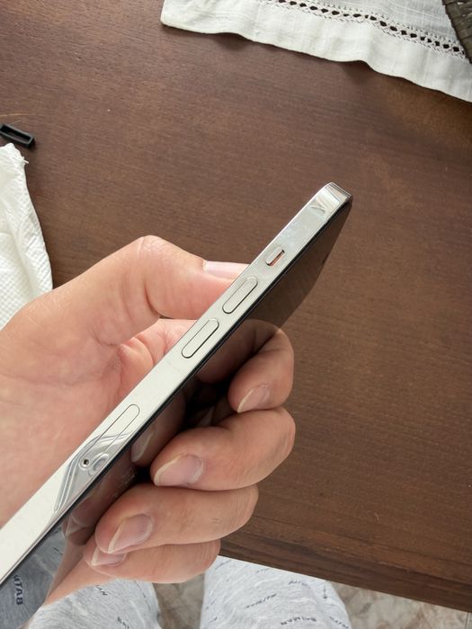 iPhone 12 Pro Max 128 GB = Impecável