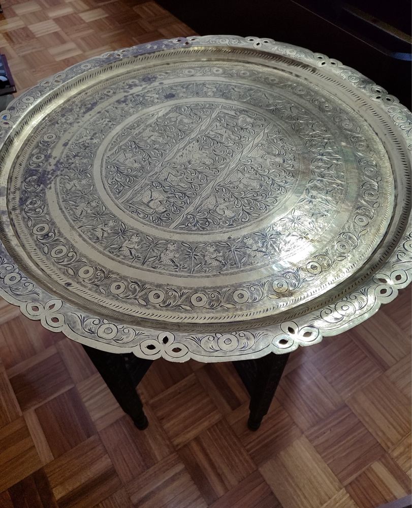 Mesa de apoio usada