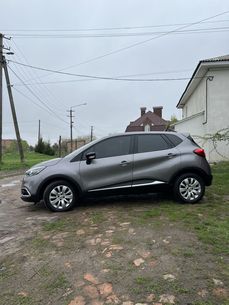 Renault CAPTUR 1.5Diesel 2016 року