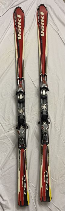 Skis Völkl Modelo P60 medida 1,78