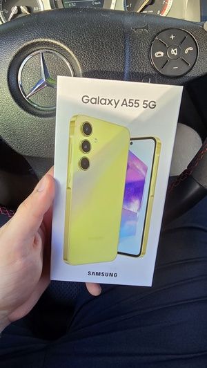 Мобильный телефон Samsung Galaxy A55 5G 8/128GB Lemon (SM-A556BZYAEUC)