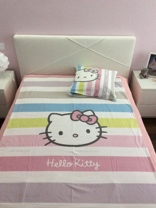 Conjunto capa de edredon Hello Kitty + base colchão + fronha almofada