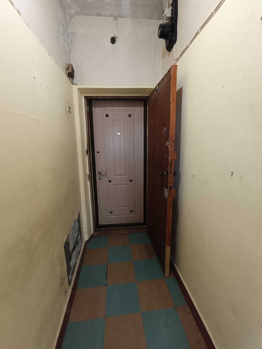 Продам квартиру під ваш ремонт на 12 кварталі/ Краснопільська