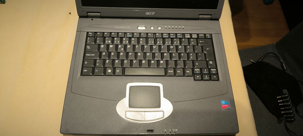 Acer travelmate 290