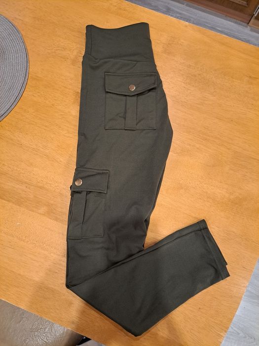 Nowe spodnie damskie M