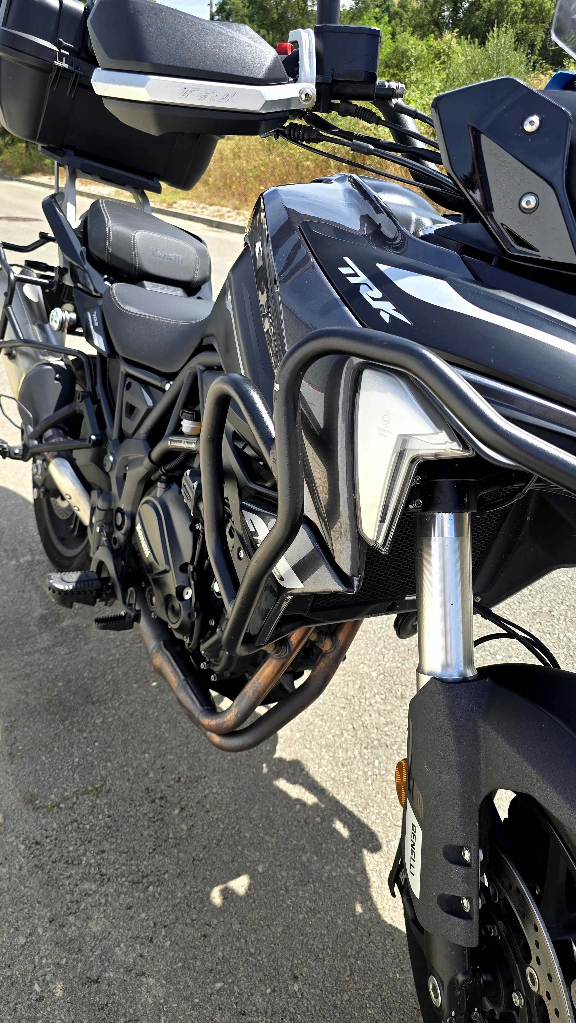 Benelli TRK 702 como nova