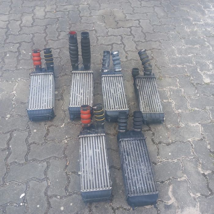 Radiador de intercooler peugeot 208  9803900780