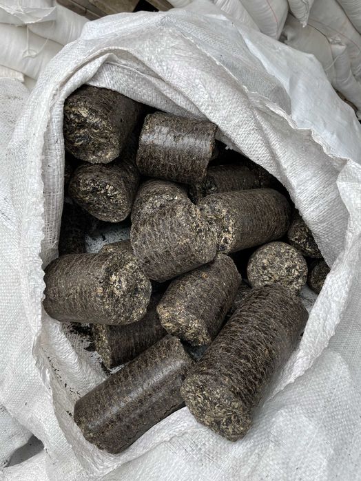 Брикеты топливные из лузги подсолнечника от производителя.