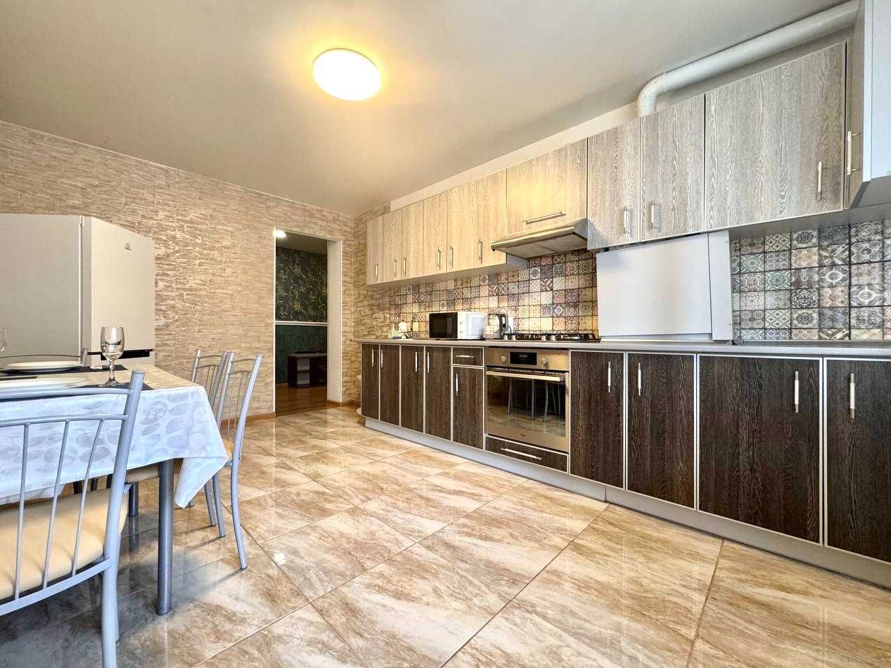 ApartPoltava Апартам.елітна НОВОБУДОВА панрамний вид,готельний ЧЕК