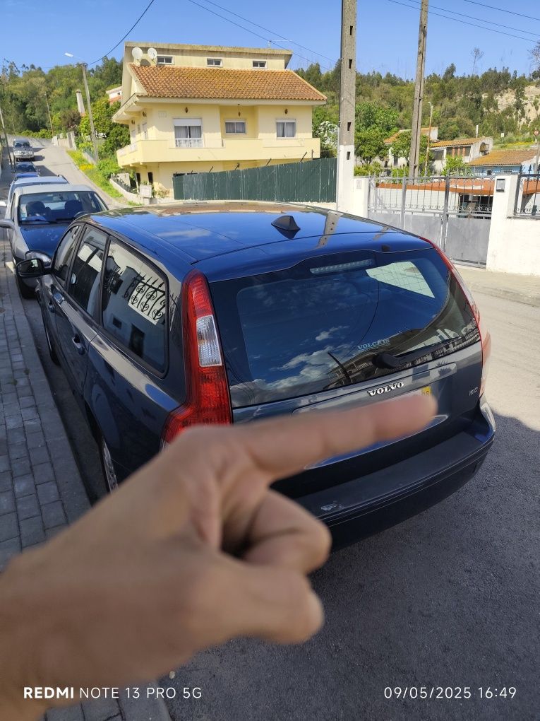 Vendo excelente V50 2006
