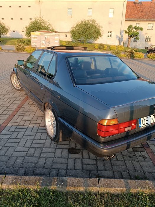 Bmw Seria 7 1988 rok 188km