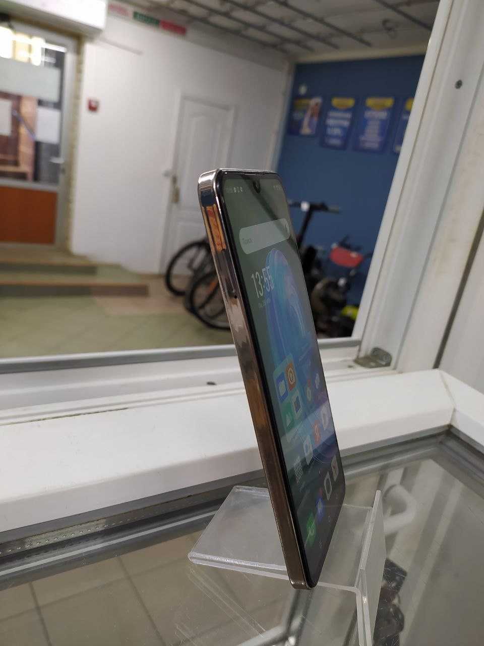 Мобільний телефон INFINIX  NOTE 30 8/256GB